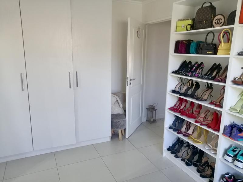 2 Bedroom Property for Sale in Kenilworth Western Cape